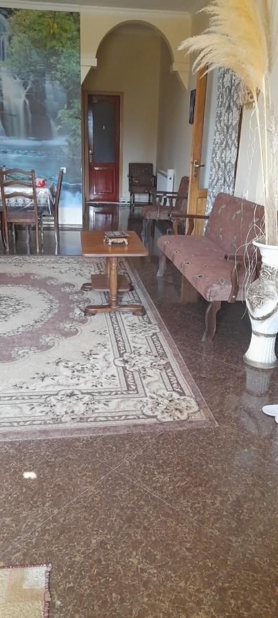 Nona Guest House Shilda 外观 照片