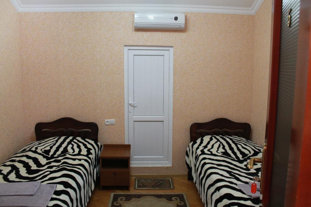 Nona Guest House Shilda 外观 照片