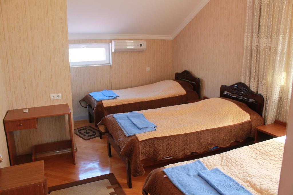 Nona Guest House Shilda 外观 照片